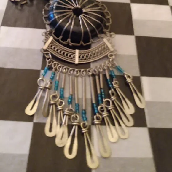 DESIGNER Vintage Boho Chic Silver Teal/Turquoise Beaded Caged Medallion Necklace - Picture 2 of 5